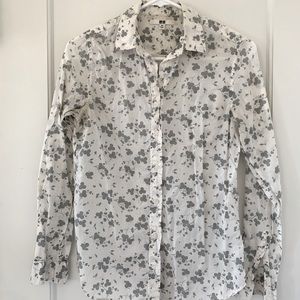 Uniqlo button down shirt